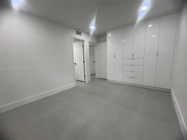 Foto del edificio - 13380 NW 32nd Ave