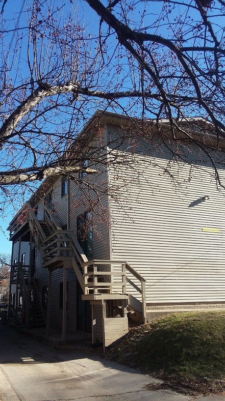 Building Photo - 436 S Johnson St