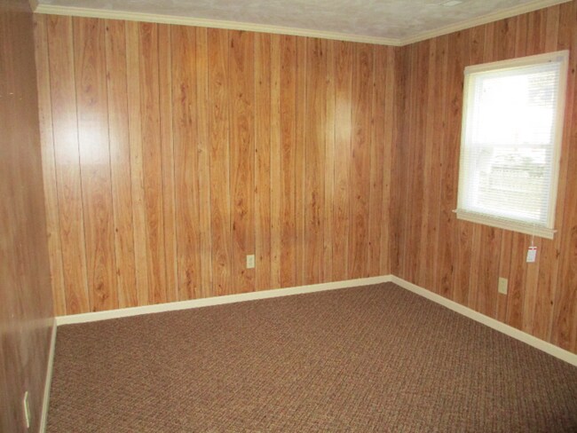 Building Photo - Summitt Apartments