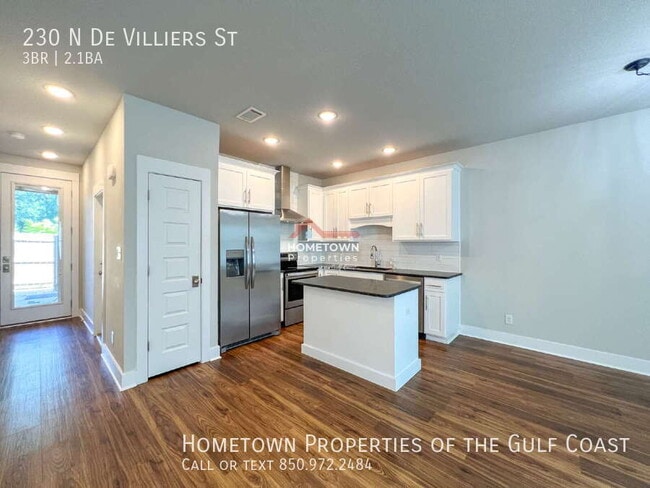 Building Photo - 230 N De Villiers St