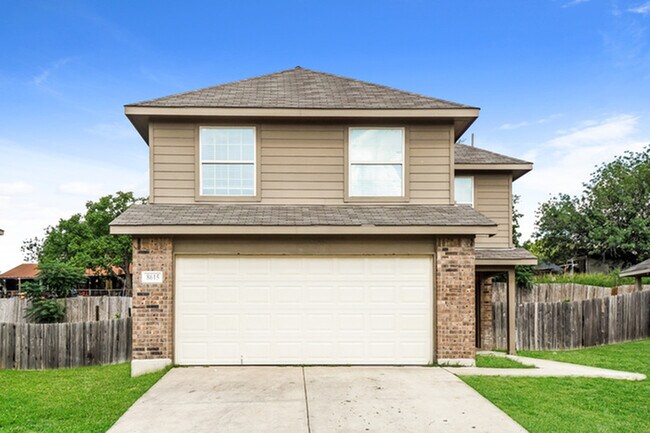 Building Photo - 8615 Tesoro Hills