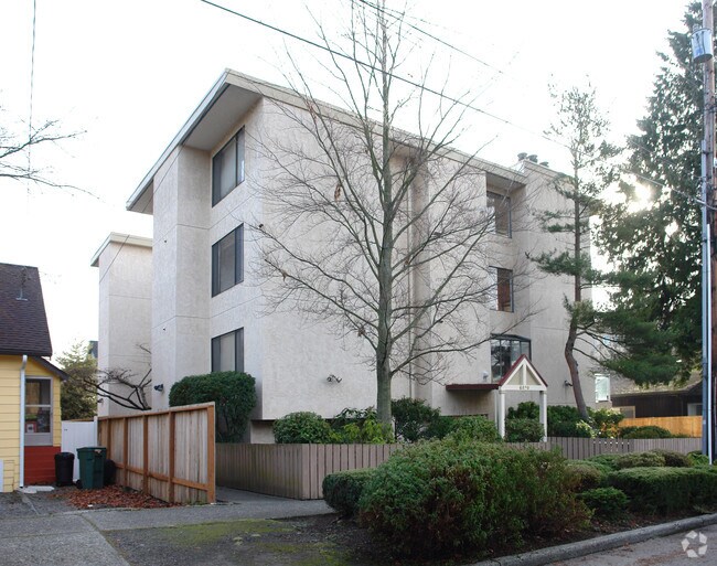 Building Photo - Ravenna Place Condominiums