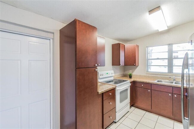 Foto del edificio - 1911 W St Conrad St