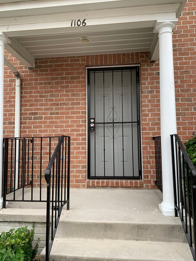 Building Photo - 1106 N Parrish St