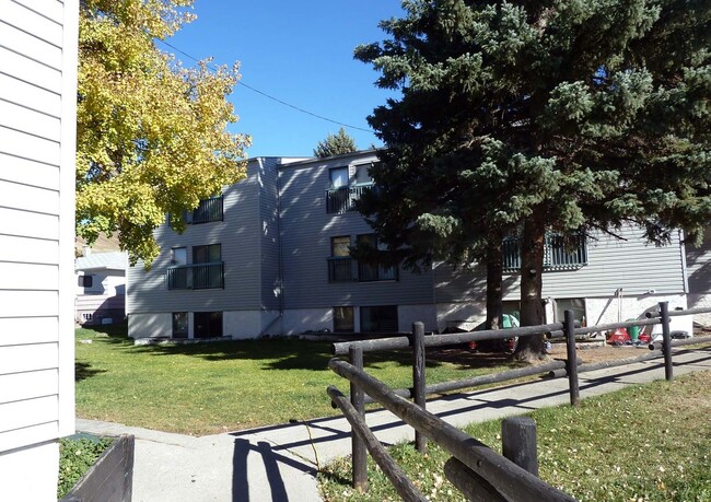 Building Photo - Cochrane House Apartments