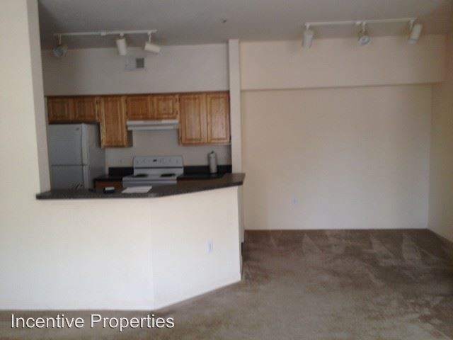 Building Photo - 5961 Westgate Dr