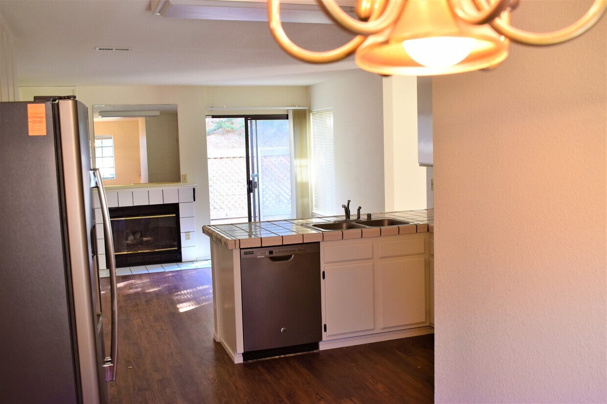 Primary Photo - Coming Soon Sunny Seaside Home in Quiet De...