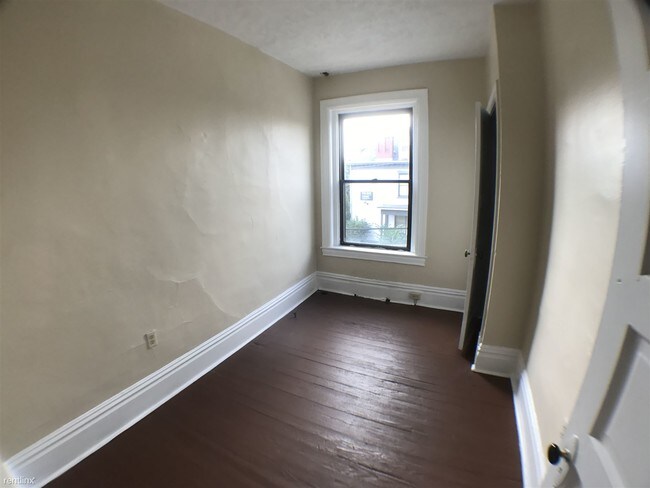 Foto del edificio - 4901 Friendship Ave