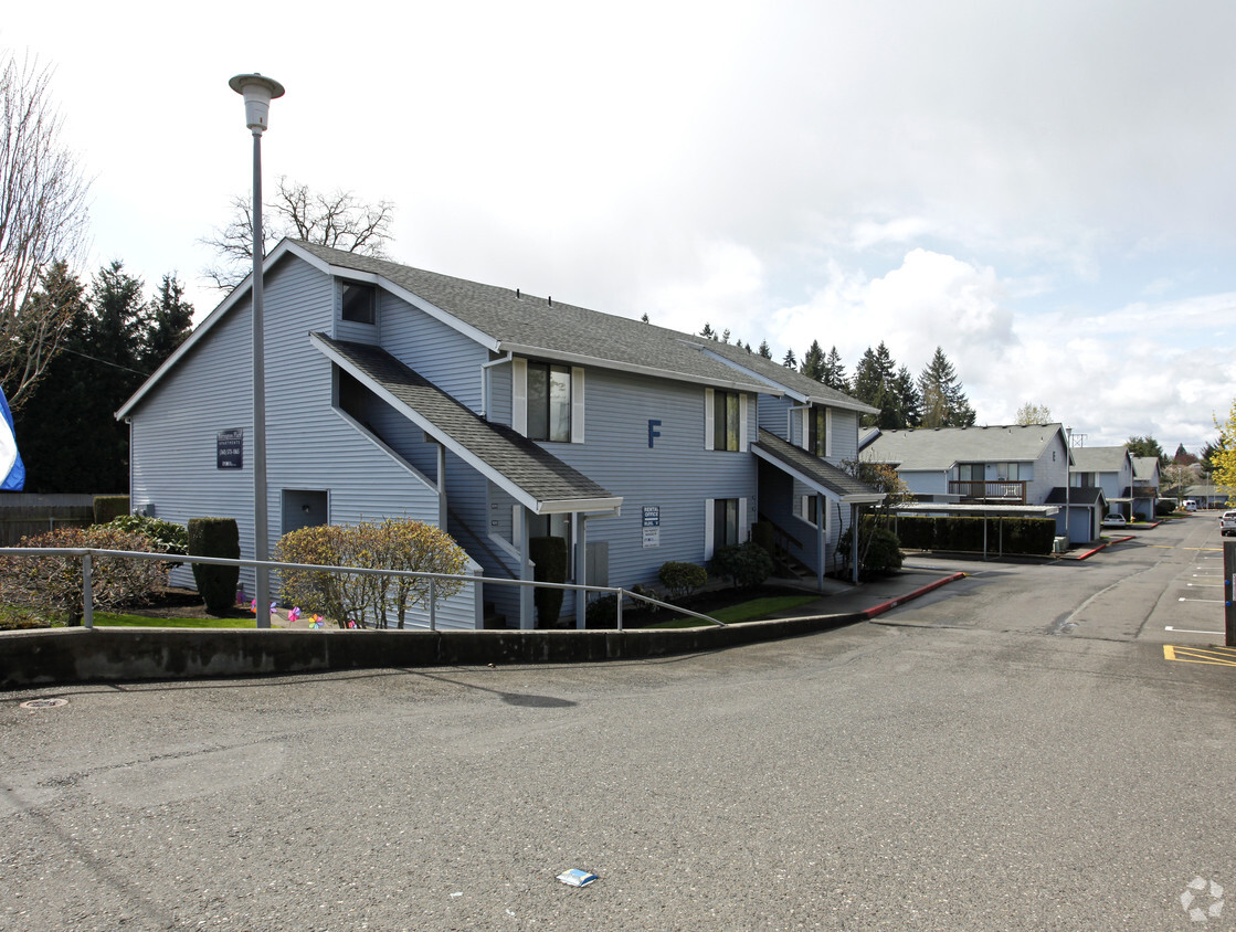 Primary Photo - Barrington Place Apartments