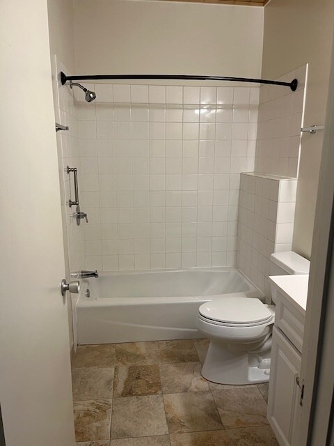 Baño #1 - West End Apartments