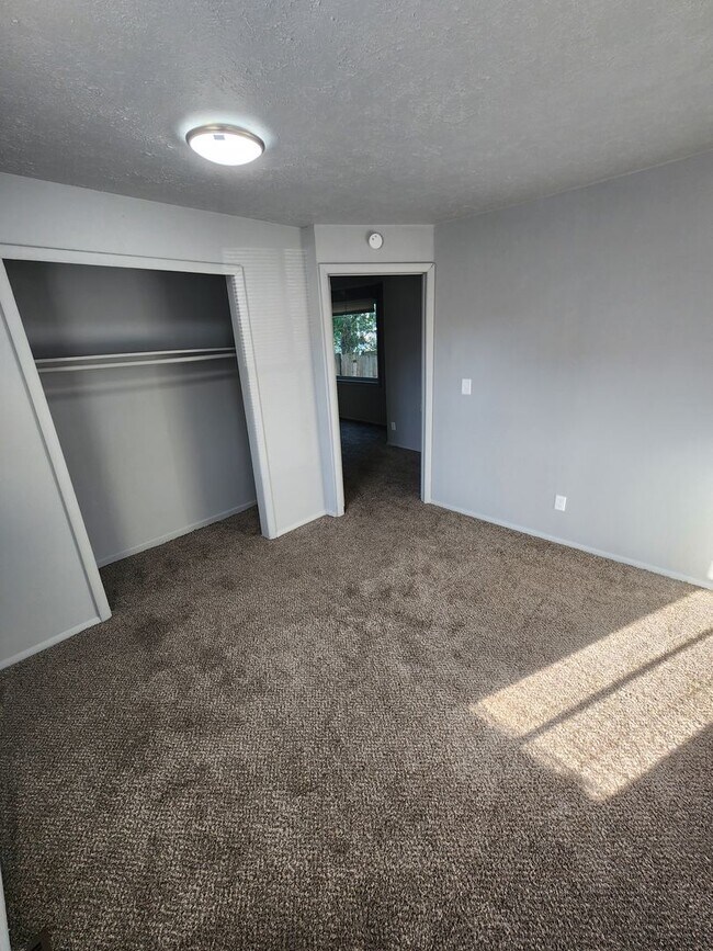 Foto del edificio - 1919 Castelar St