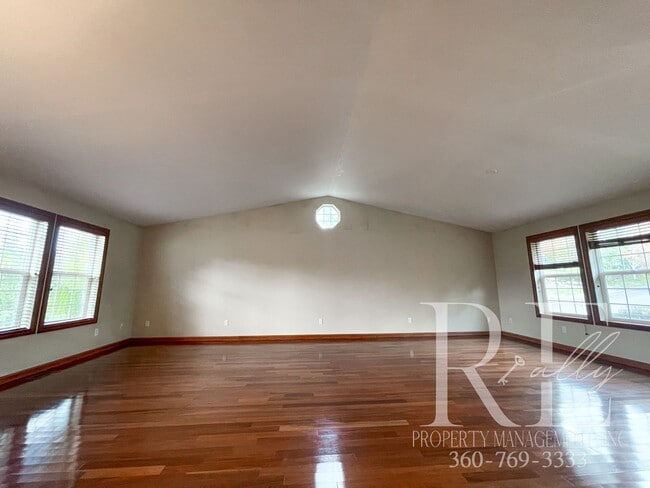 Photo - Stunning Rambler House