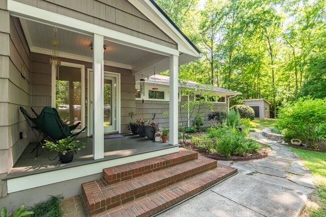 Photo - Prestine mid-century modern ranch minutes from Southpoint!- Application Pending House