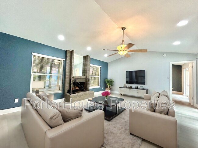 Building Photo - 5015 Nassau Cir