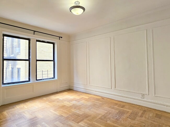 Building Photo - 664 W 163rd St