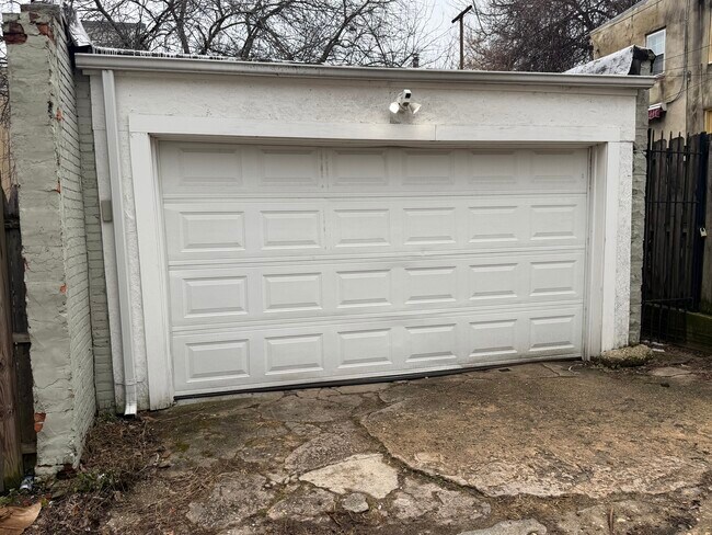 Foto del edificio - 1328 W Lombard St