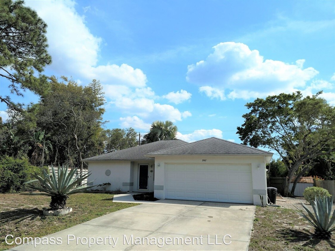 Foto principal - 2 br, 2 bath House - 747 Hobart Road