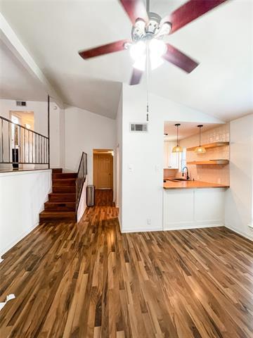 Foto del edificio - 4224 Rawlins St