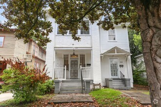 Building Photo - 2319-2321 Lowerline St