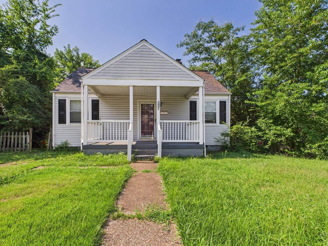 Primary Photo - 1001 Garber St