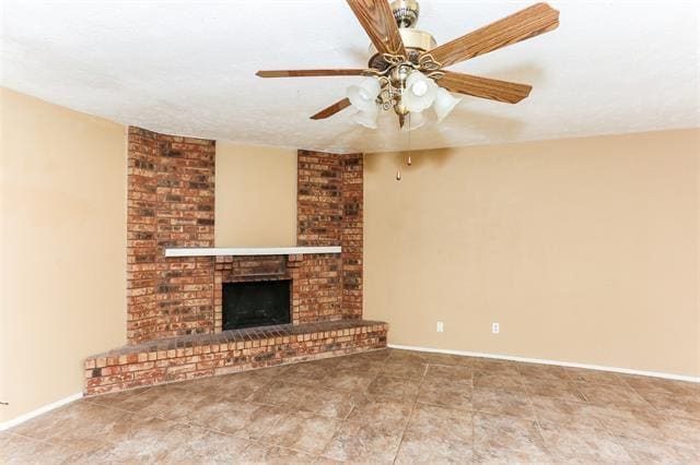 Foto del edificio - 6412 Sandhurst Ln E