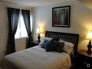 Bedroom - Whisper Hollow Apartments