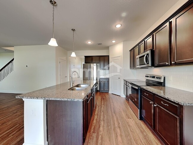 Building Photo - 1336 Mount Logan Dr