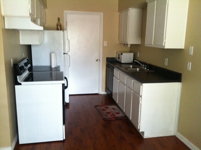 Foto del edificio - College Station - 2 bedroom / 2 bath / fenced in yard / Duplex close to TAMU!!