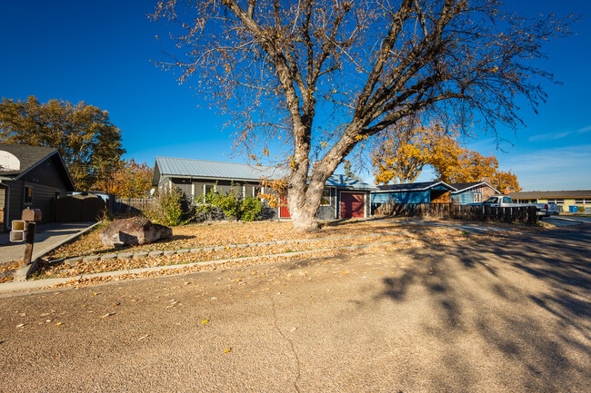 Building Photo - 1609 N Plateau Ave