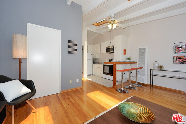 Building Photo - 313 Mildred Ave