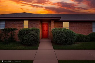 Building Photo - 2112 Cabernet Ct