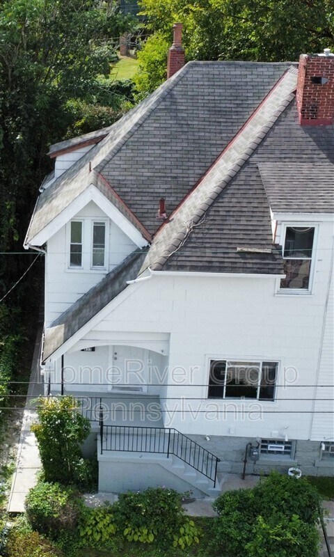 Primary Photo - 833 Steuben St