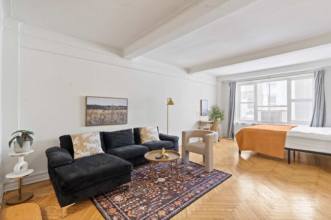 Building Photo - 15-17-17 E 36th St