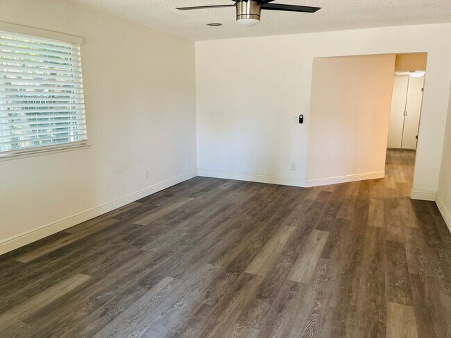 Foto del edificio - 3967 8th Ave