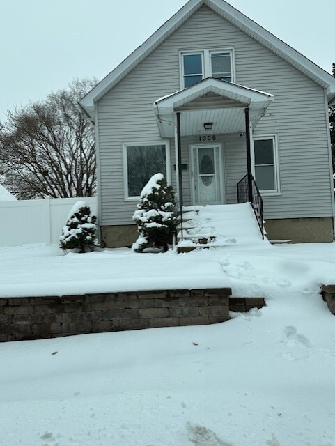 Primary Photo - 1009 Cora St