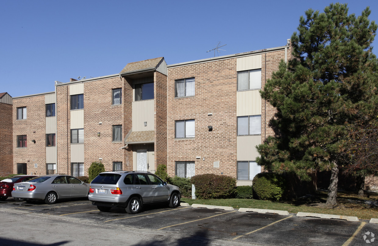 1487 E Ports O Call Dr, Palatine, IL 60074 - Apartments in Palatine, IL ...