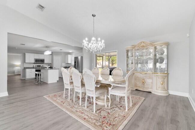 Building Photo - 457 Jillian Dr