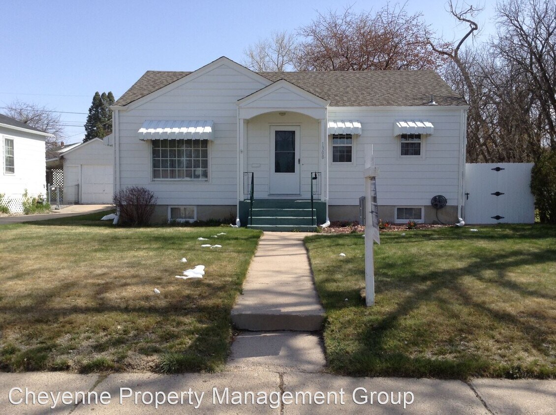 Foto principal - 2 br, 2 bath House - 1308 Country Club Avenue