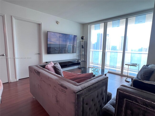 Building Photo - 50 Biscayne Blvd