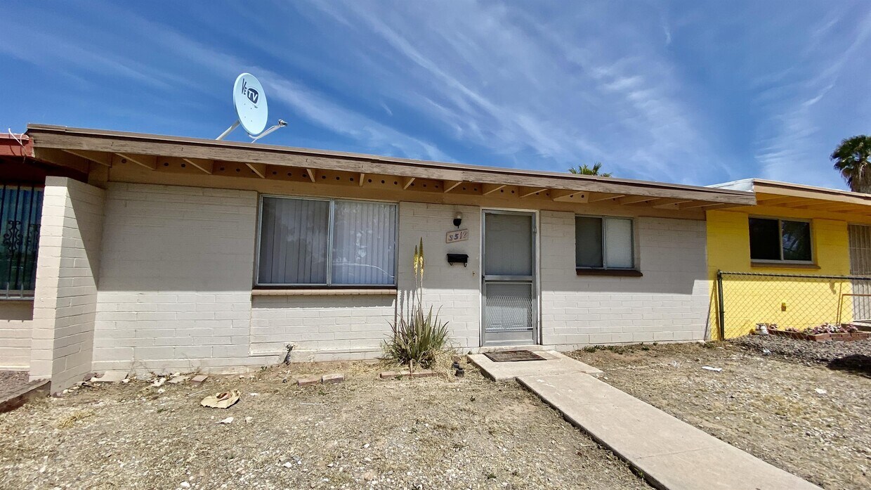 Foto principal - 3519 E Ellington Pl