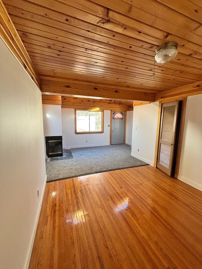 Building Photo - 2311 Lawndale Ave