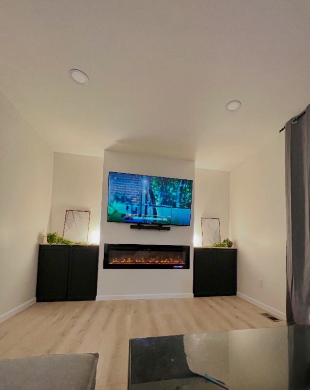 Building Photo - 19620 Silver-Spring St