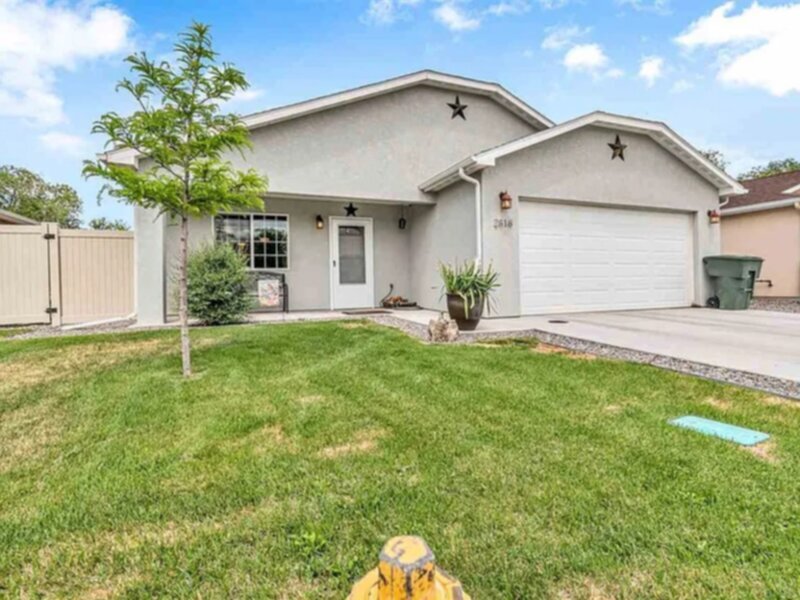 Primary Photo - Super Cute Rancher with Central Air!!