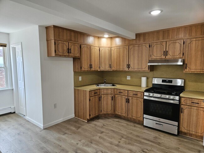 Foto del edificio - 480 Westbury Rd