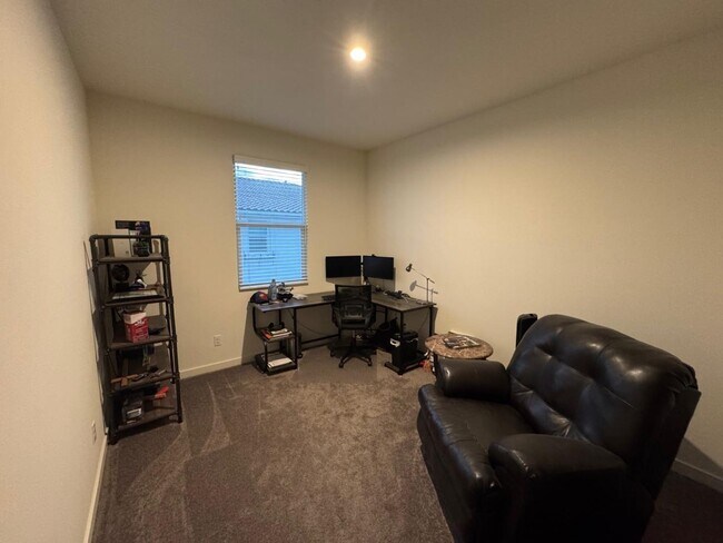 Foto del edificio - 4137 Rio Azul Way