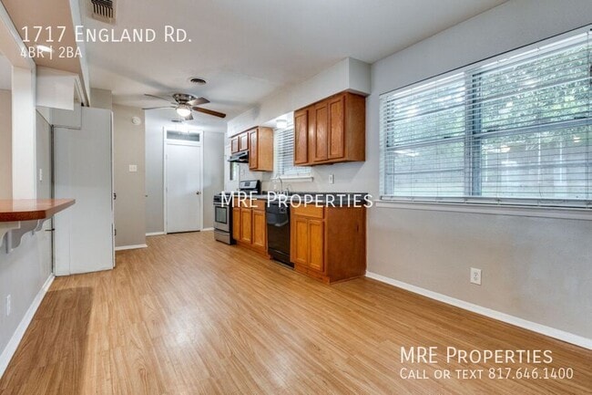 Building Photo - 1717 England Rd