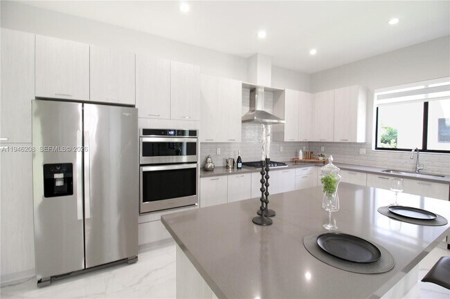 Foto del edificio - 4349 NW 81st Ave