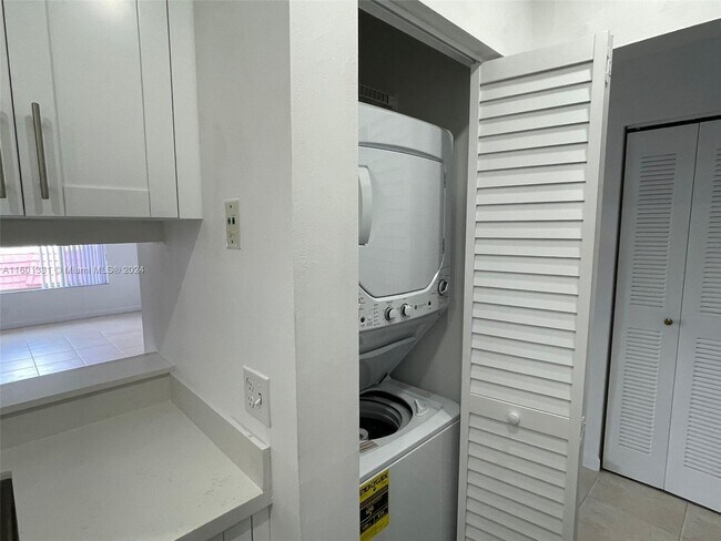 Foto del edificio - 3246 NW 103rd Terrace