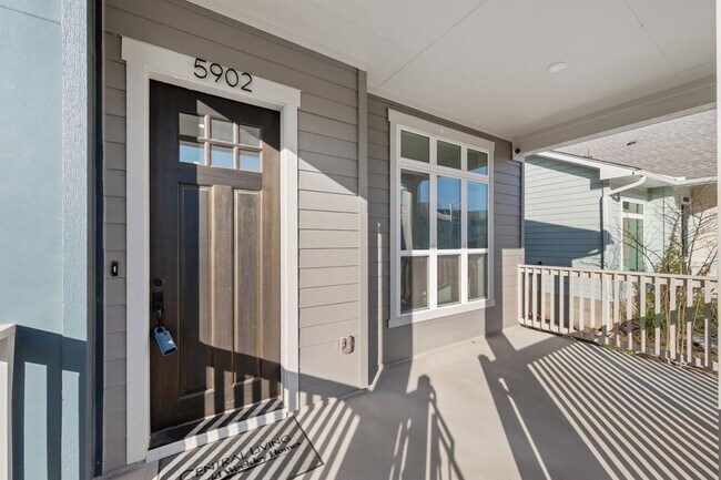 Foto del edificio - 5902 Rangeland Rd