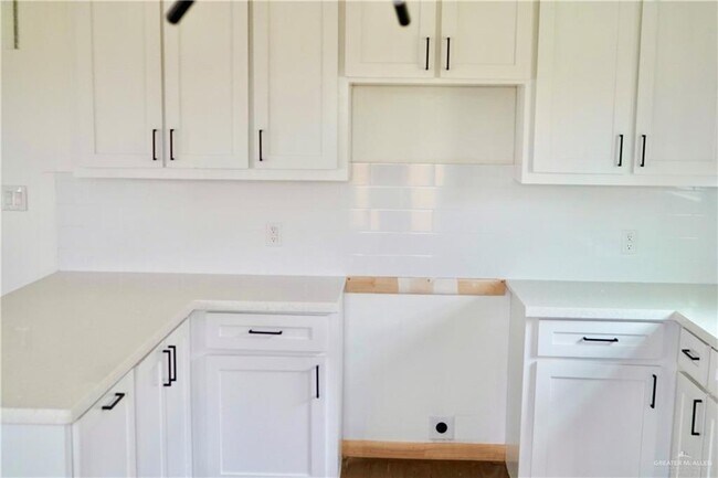 Building Photo - 3526 Dominique Dr